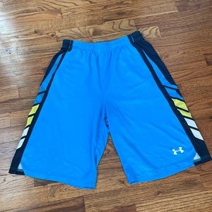 Youth Under Armour Shorts XL EUC high end boutique basketball lacrosse baseball